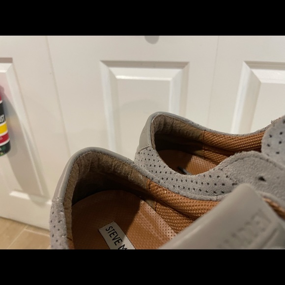 Men’s Steve Madden 11.5 shoes. Gray - Picture 3 of 4